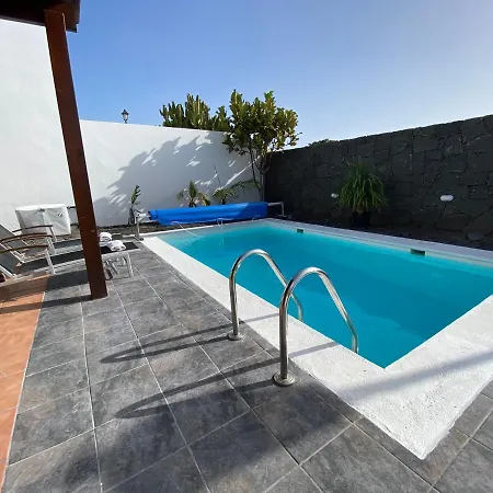 Villa Individual Villa With Solar Heated Pool *