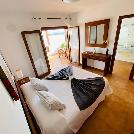 Individual Villa With Solar Heated Pool * Playa Blanca (Lanzarote)