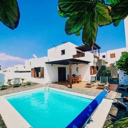 Villa Individual Villa With Solar Heated Pool Playa Blanca (Lanzarote)